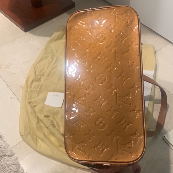 Louis Vuitton vernis bag - Picture 3 of 12